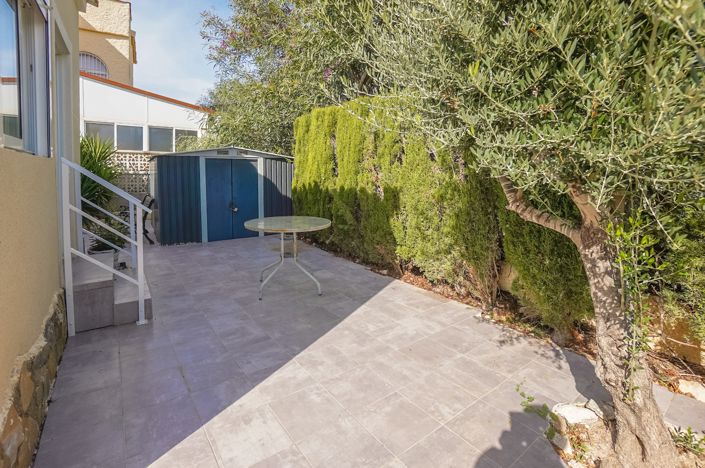 Image No.10-2 Bed Villa / Detached for sale