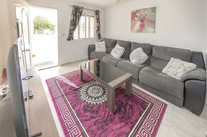 Image No.18-2 Bed Villa / Detached for sale