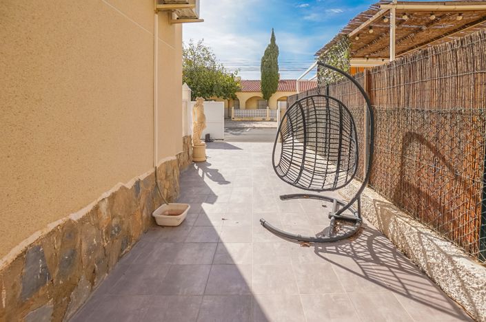 Image No.20-2 Bed Villa / Detached for sale