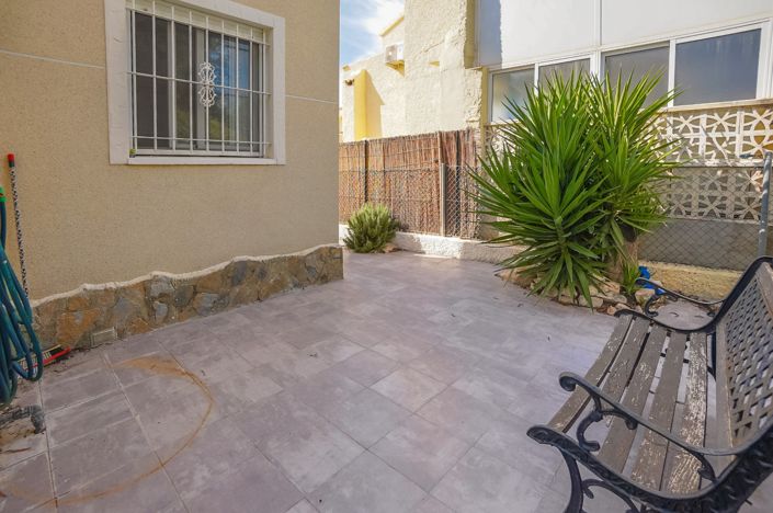 Image No.22-2 Bed Villa / Detached for sale