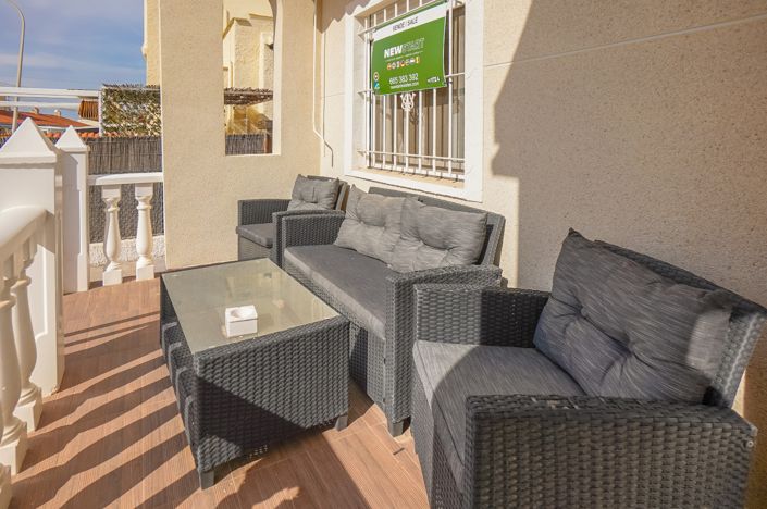 Image No.8-2 Bed Villa / Detached for sale