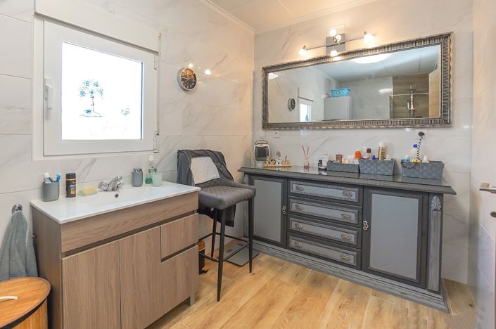 Image No.17-3 Bed Villa / Detached for sale