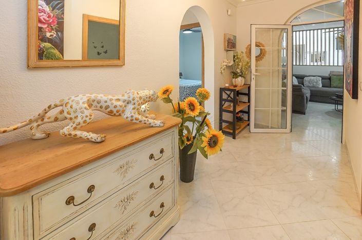 Image No.19-3 Bed Villa / Detached for sale