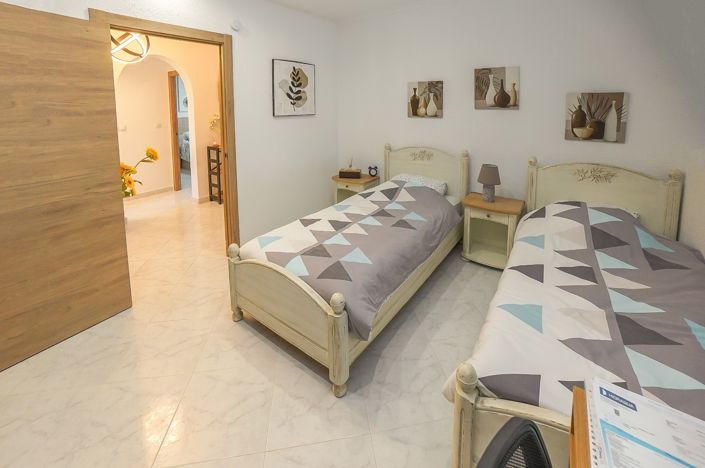 Image No.20-3 Bed Villa / Detached for sale