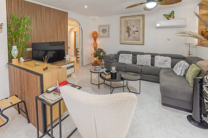 Image No.21-3 Bed Villa / Detached for sale