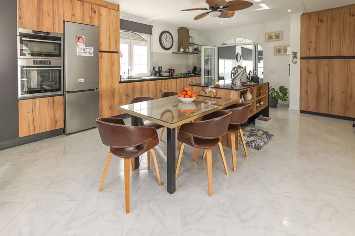 Image No.24-3 Bed Villa / Detached for sale