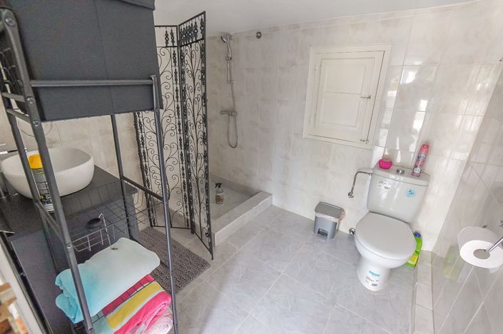 Image No.31-3 Bed Villa / Detached for sale