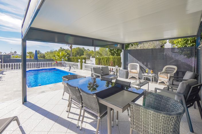 Image No.41-3 Bed Villa / Detached for sale