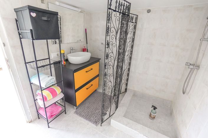 Image No.43-3 Bed Villa / Detached for sale