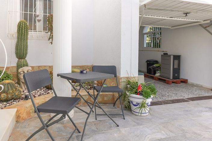 Image No.44-3 Bed Villa / Detached for sale