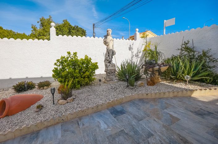 Image No.46-3 Bed Villa / Detached for sale