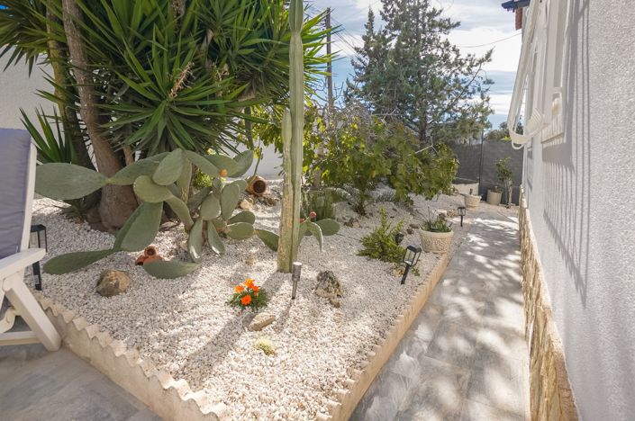 Image No.48-3 Bed Villa / Detached for sale