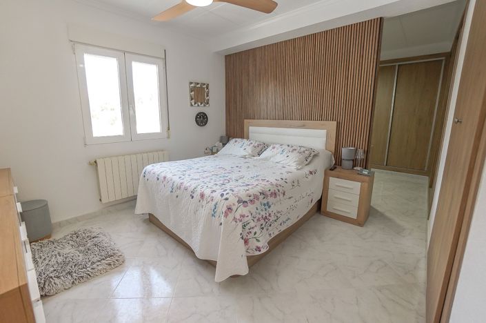 Image No.5-3 Bed Villa / Detached for sale