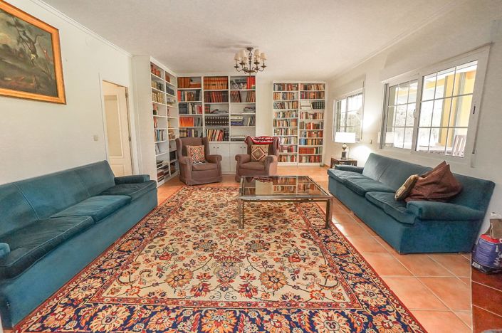 Image No.20-6 Bed Villa / Detached for sale