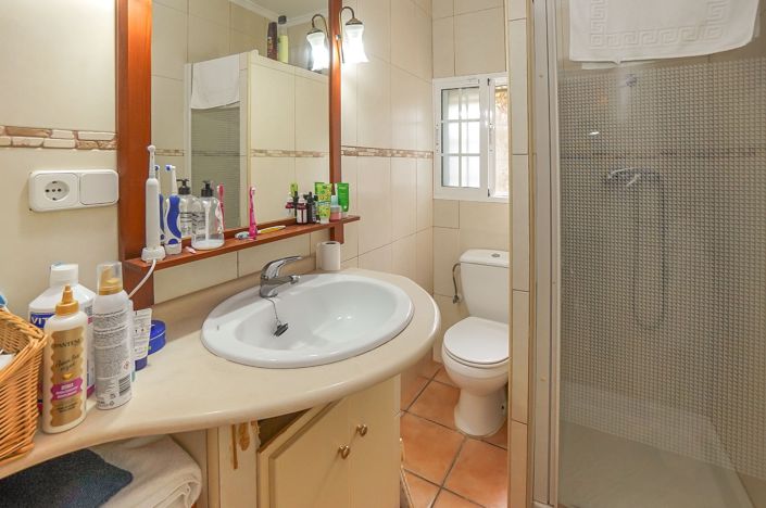 Image No.21-6 Bed Villa / Detached for sale