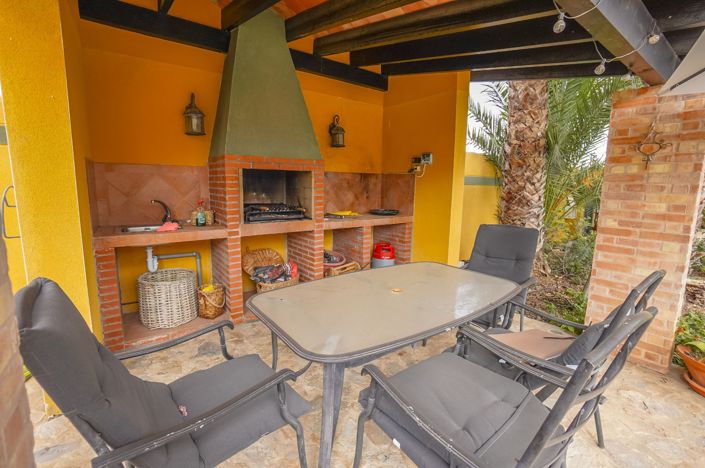 Image No.32-6 Bed Villa / Detached for sale