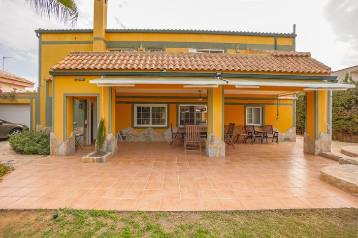 Image No.36-6 Bed Villa / Detached for sale