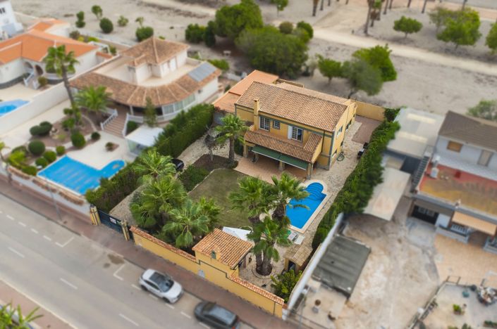 Image No.40-Villa / Détaché de 6 chambres à vendre à La Marina