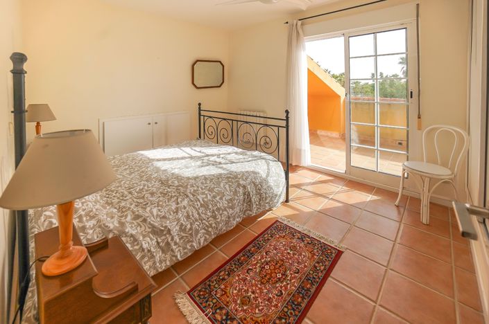 Image No.5-6 Bed Villa / Detached for sale