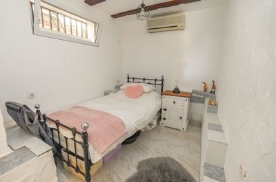 o1jaeasb2e13q91gna632k1j18tj30