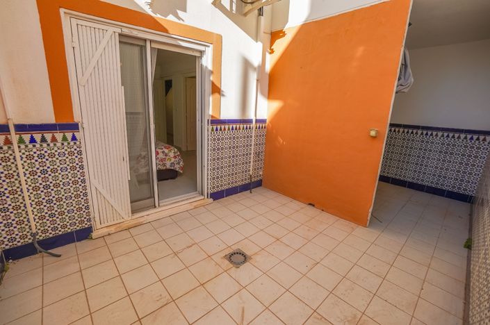 Image No.21-3 Bed Townhouse for sale