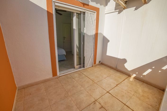 Image No.26-3 Bed Townhouse for sale