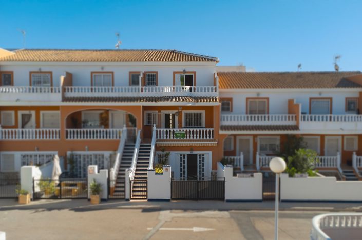 Image No.34-3 Bed Townhouse for sale