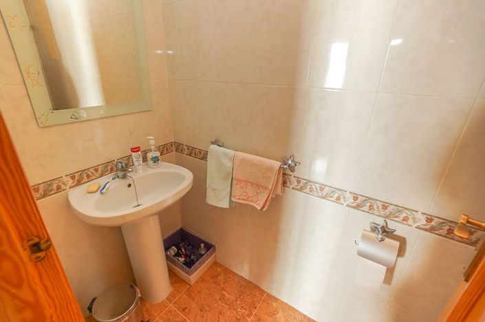 Image No.8-2 Bed Quad for sale