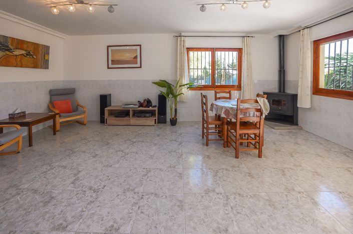 Image No.11-4 Bed Property for sale