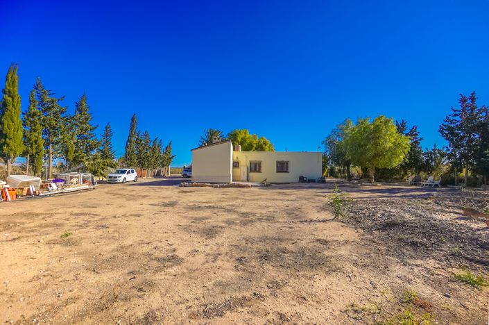 Image No.14-4 Bed Property for sale