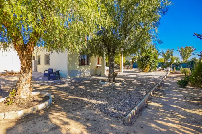 Image No.18-4 Bed Property for sale