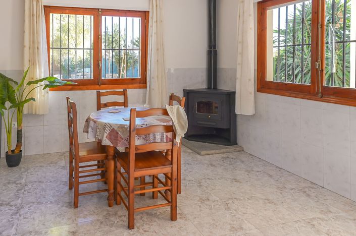 Image No.24-4 Bed Property for sale