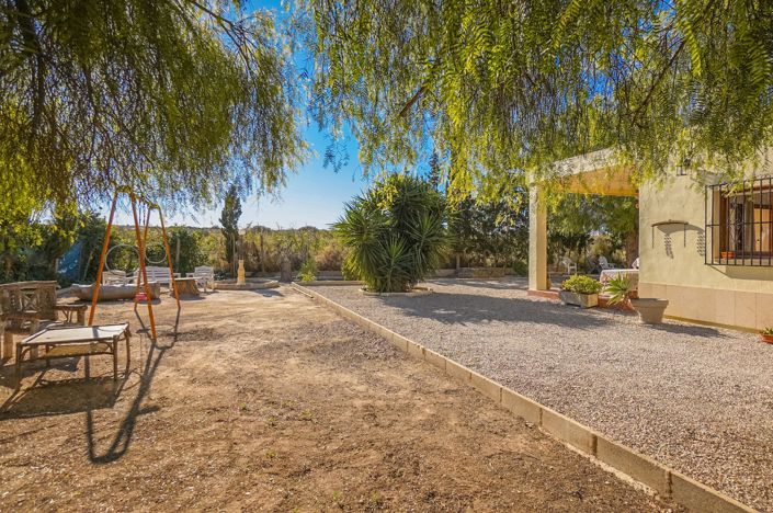 Image No.30-4 Bed Property for sale