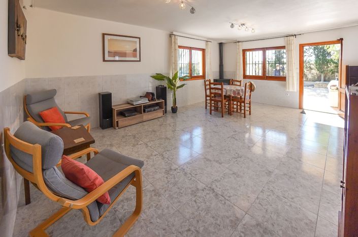 Image No.5-4 Bed Property for sale