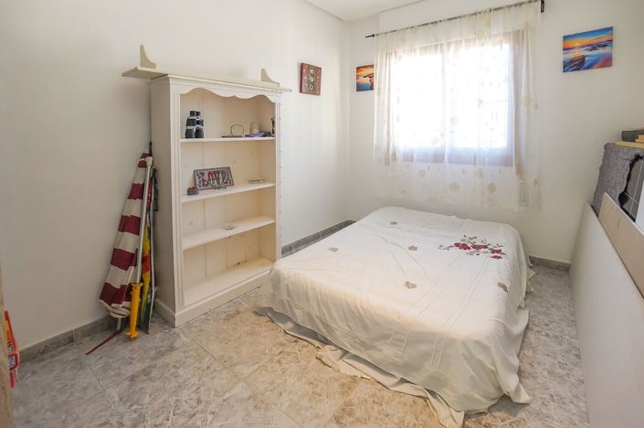 Image No.8-4 Bed Property for sale