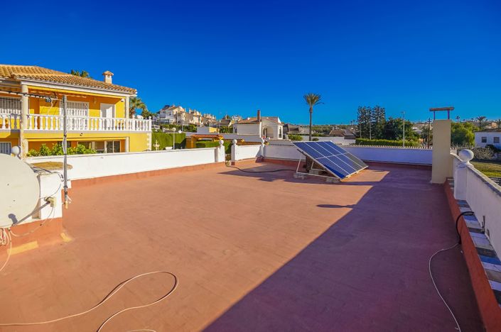 Image No.13-3 Bed Villa / Detached for sale