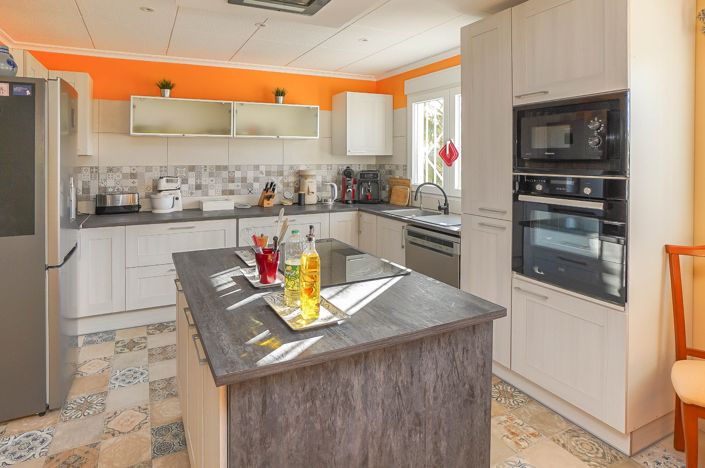 Image No.26-3 Bed Villa / Detached for sale