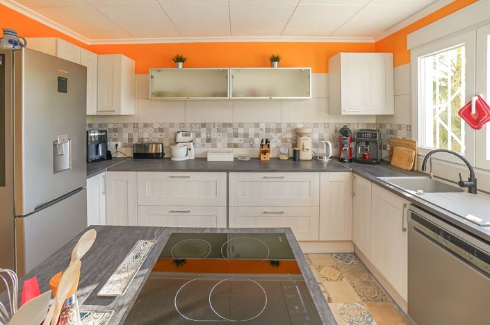 Image No.27-3 Bed Villa / Detached for sale