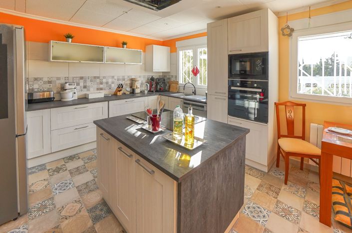 Image No.3-3 Bed Villa / Detached for sale