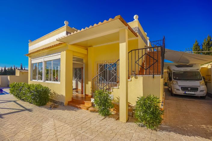 Image No.32-3 Bed Villa / Detached for sale