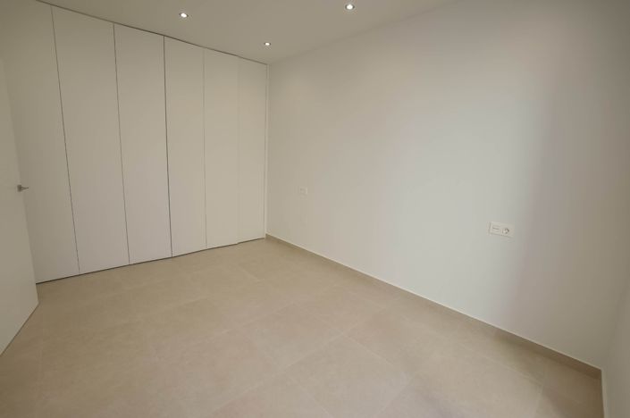 Image No.22-3 Bed Villa / Detached for sale