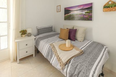 o1jf100hpe1647kdoqin74h12m355