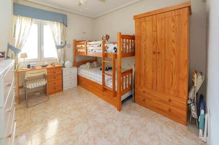 Image No.10-3 Bed Villa / Detached for sale