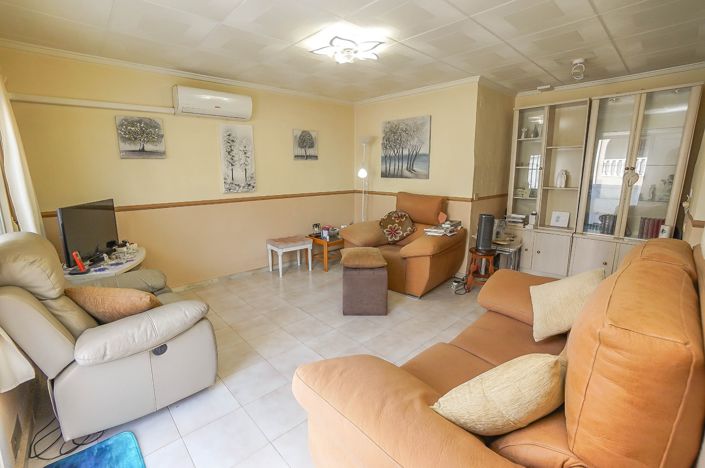 Image No.10-2 Bed House for sale