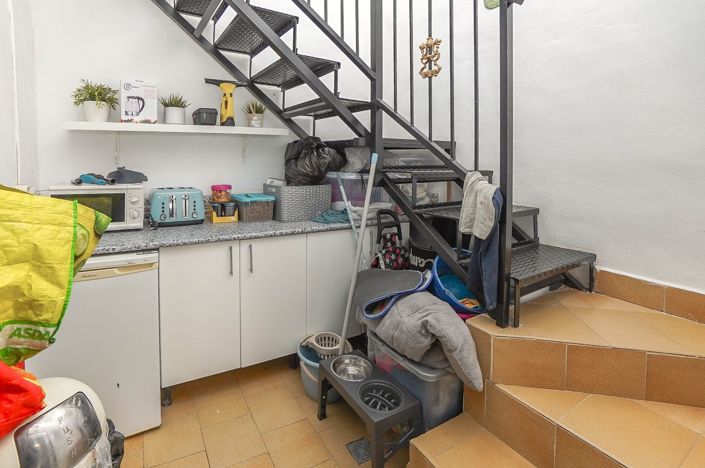 Image No.16-3 Bed Quad for sale