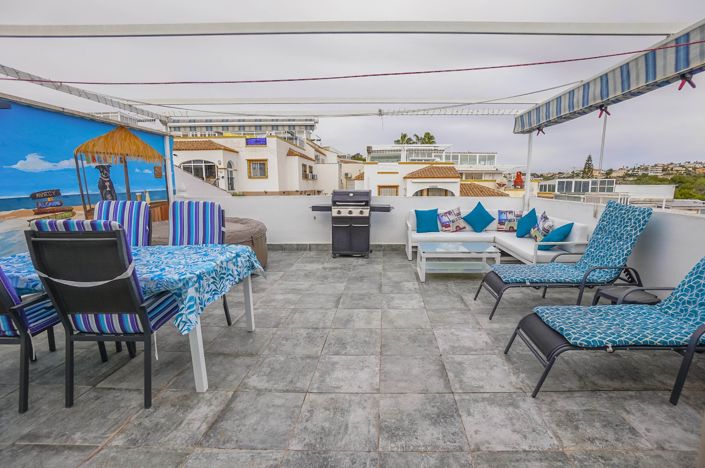 Image No.21-3 Bed Quad for sale