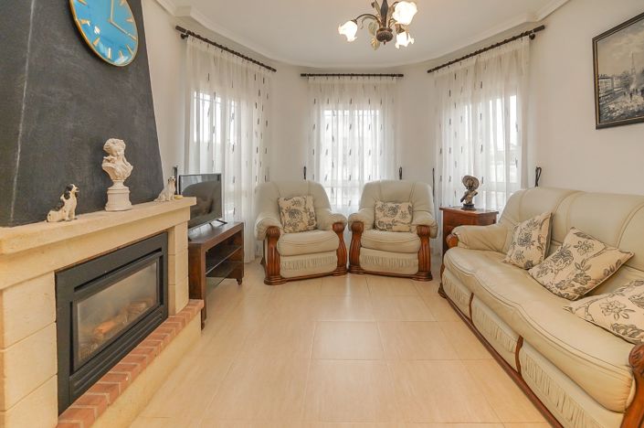 Image No.13-3 Bed Villa / Detached for sale