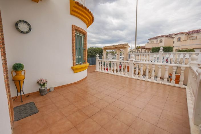 Image No.18-3 Bed Villa / Detached for sale