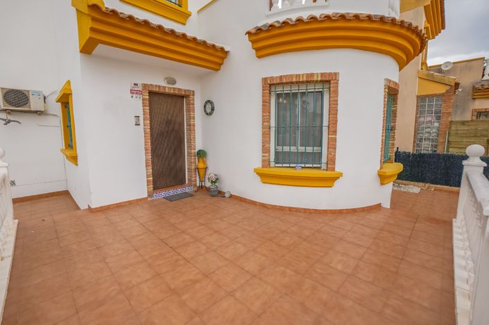 Image No.20-3 Bed Villa / Detached for sale
