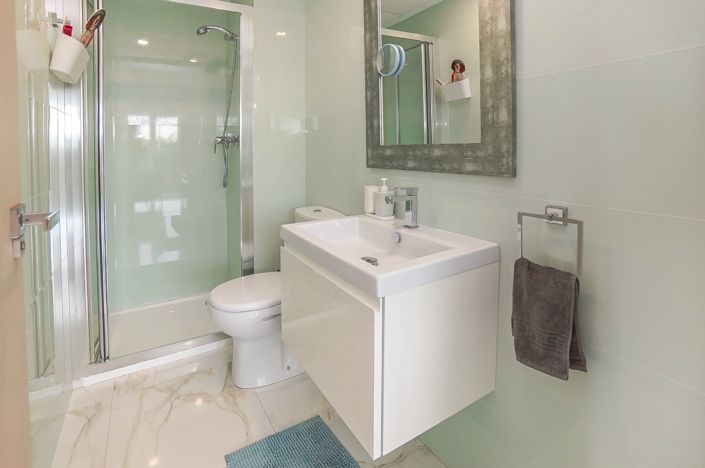 Image No.6-2 Bed Apartment for sale